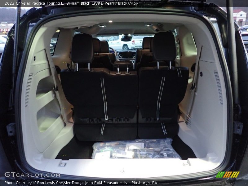  2023 Pacifica Touring L Trunk
