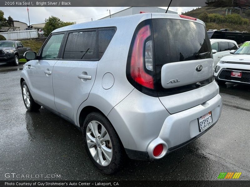 Bright Silver / Black 2016 Kia Soul !