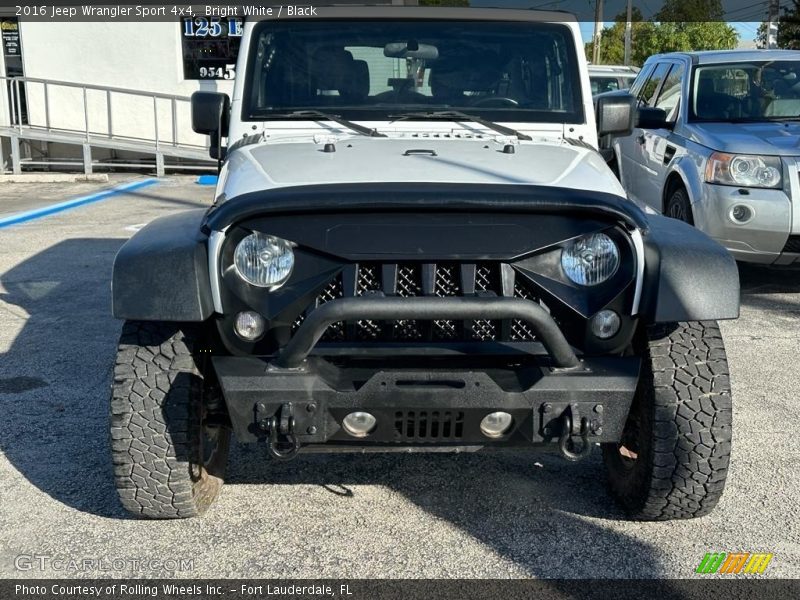 Bright White / Black 2016 Jeep Wrangler Sport 4x4
