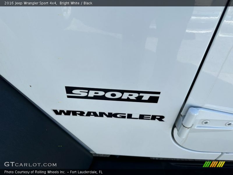 Bright White / Black 2016 Jeep Wrangler Sport 4x4