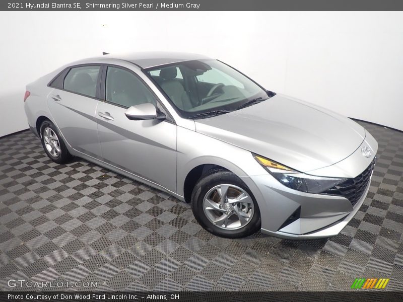 Shimmering Silver Pearl / Medium Gray 2021 Hyundai Elantra SE