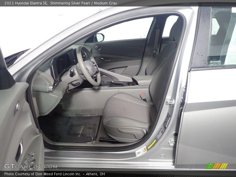 Shimmering Silver Pearl / Medium Gray 2021 Hyundai Elantra SE