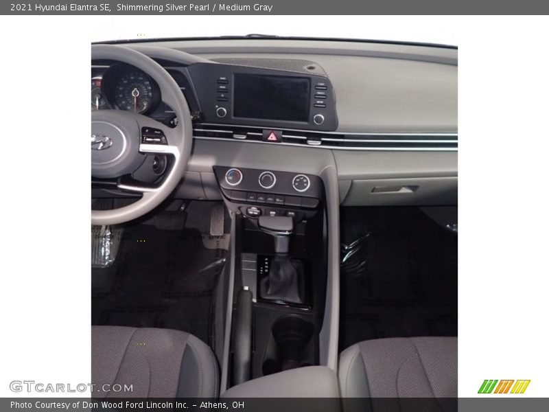 Shimmering Silver Pearl / Medium Gray 2021 Hyundai Elantra SE