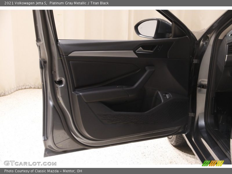 Platinum Gray Metallic / Titan Black 2021 Volkswagen Jetta S