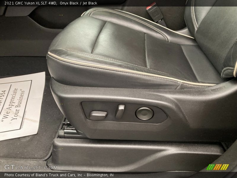 Front Seat of 2021 Yukon XL SLT 4WD
