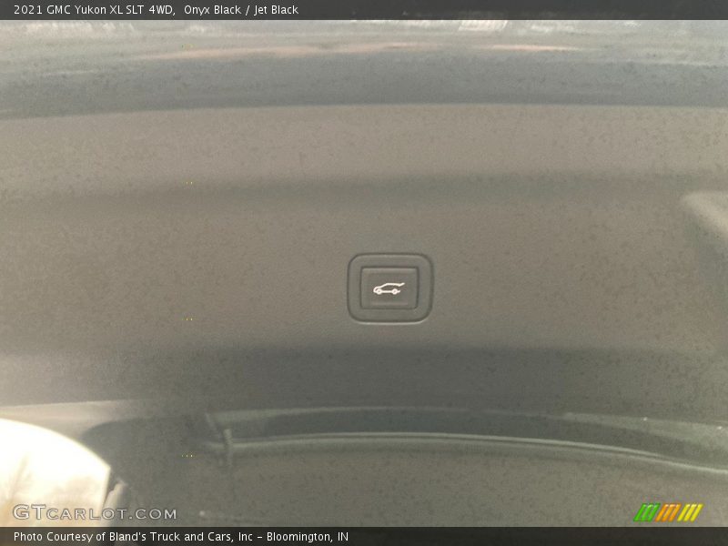 Onyx Black / Jet Black 2021 GMC Yukon XL SLT 4WD