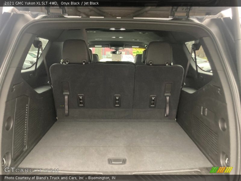  2021 Yukon XL SLT 4WD Trunk