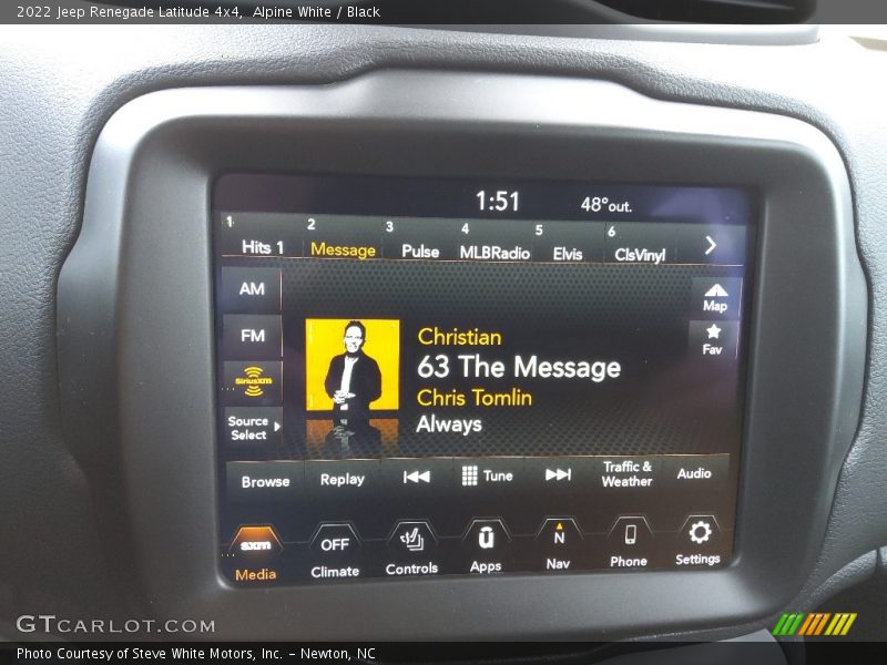 Alpine White / Black 2022 Jeep Renegade Latitude 4x4