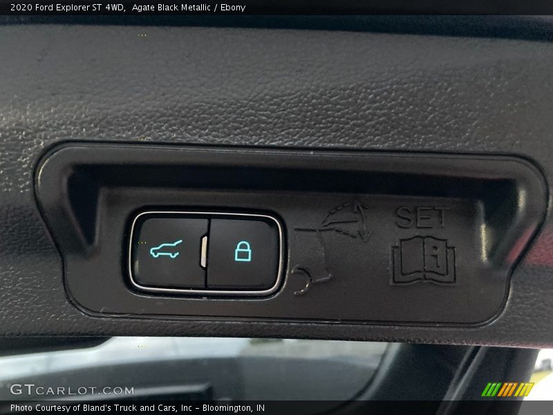 Agate Black Metallic / Ebony 2020 Ford Explorer ST 4WD