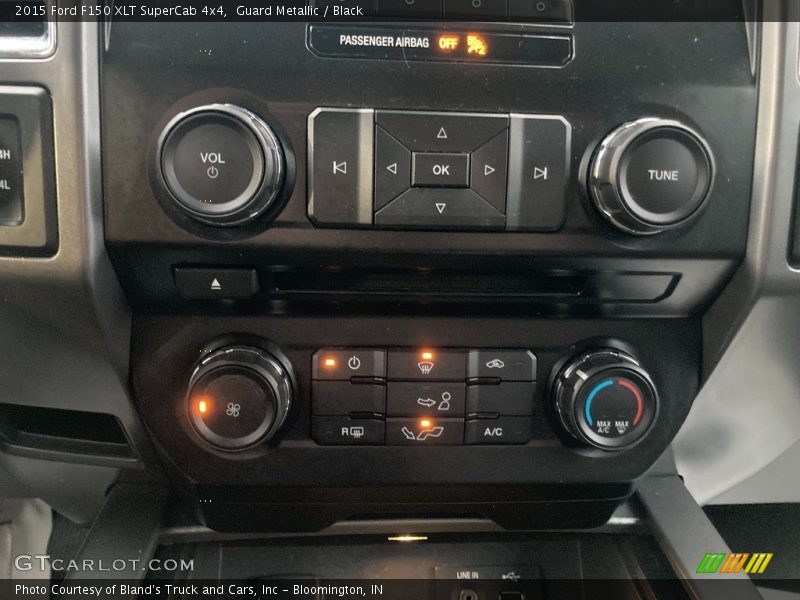 Guard Metallic / Black 2015 Ford F150 XLT SuperCab 4x4