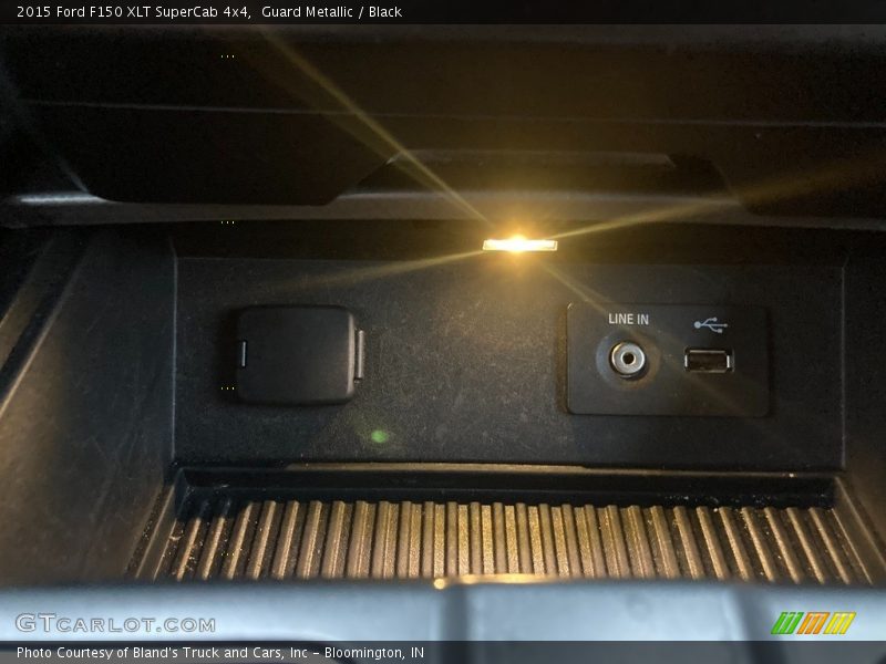 Guard Metallic / Black 2015 Ford F150 XLT SuperCab 4x4