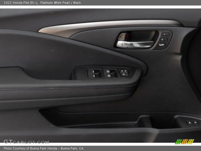 Platinum White Pearl / Black 2022 Honda Pilot EX-L