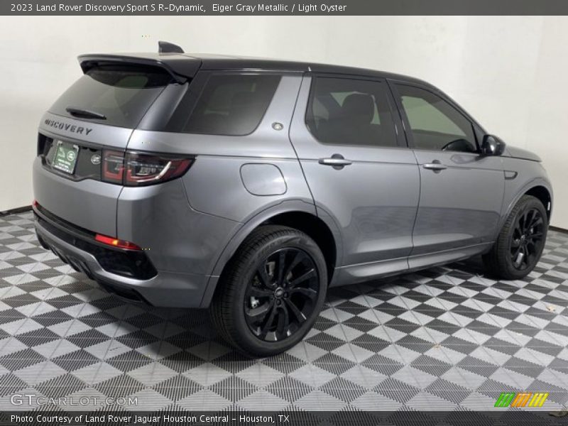 Eiger Gray Metallic / Light Oyster 2023 Land Rover Discovery Sport S R-Dynamic