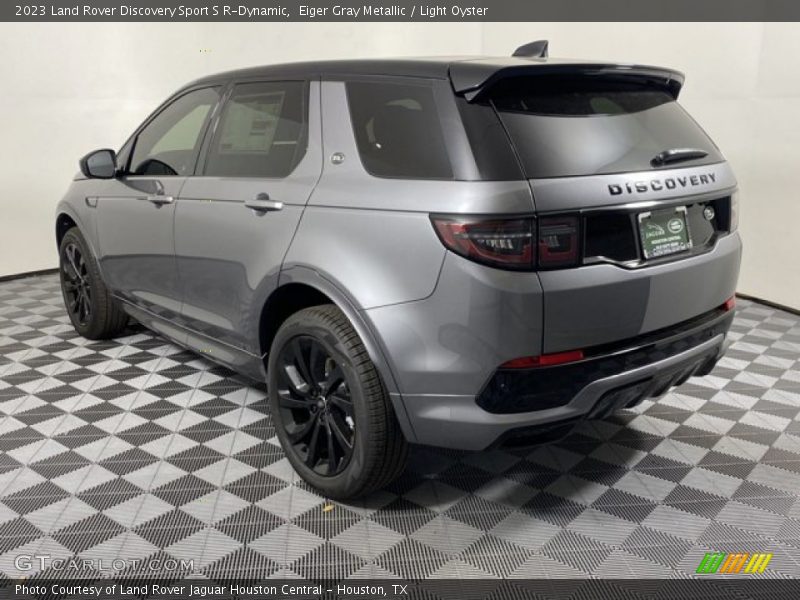 Eiger Gray Metallic / Light Oyster 2023 Land Rover Discovery Sport S R-Dynamic