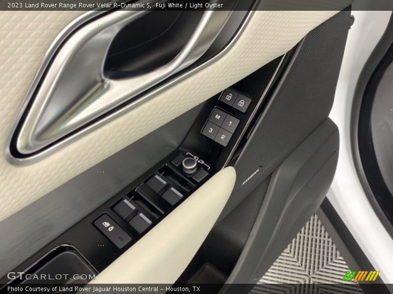Fuji White / Light Oyster 2023 Land Rover Range Rover Velar R-Dynamic S