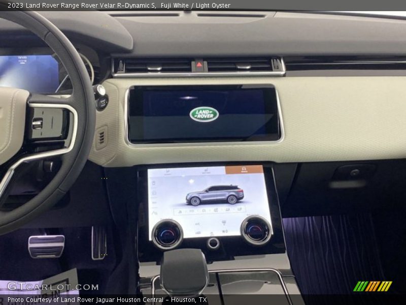 Fuji White / Light Oyster 2023 Land Rover Range Rover Velar R-Dynamic S