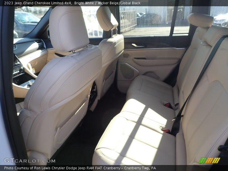 Bright White / Wicker Beige/Global Black 2023 Jeep Grand Cherokee Limited 4x4