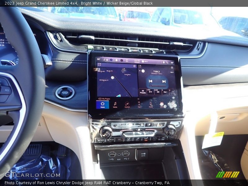 Bright White / Wicker Beige/Global Black 2023 Jeep Grand Cherokee Limited 4x4