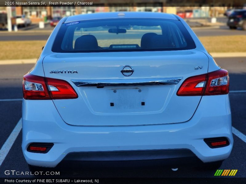 Fresh Powder / Charcoal 2016 Nissan Sentra SV