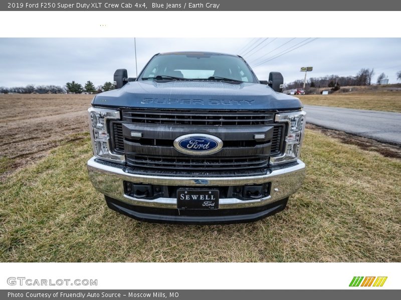 Blue Jeans / Earth Gray 2019 Ford F250 Super Duty XLT Crew Cab 4x4