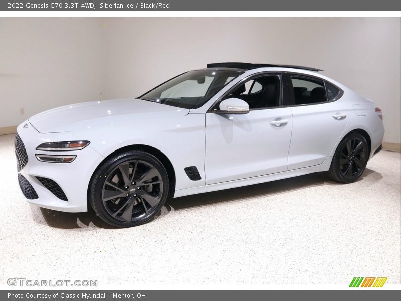 Front 3/4 View of 2022 G70 3.3T AWD