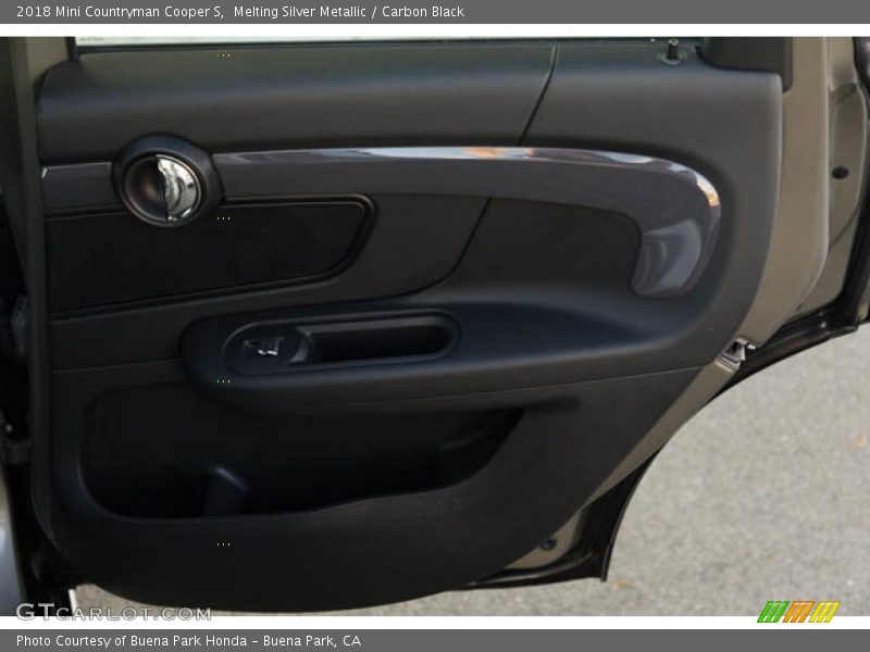 Melting Silver Metallic / Carbon Black 2018 Mini Countryman Cooper S