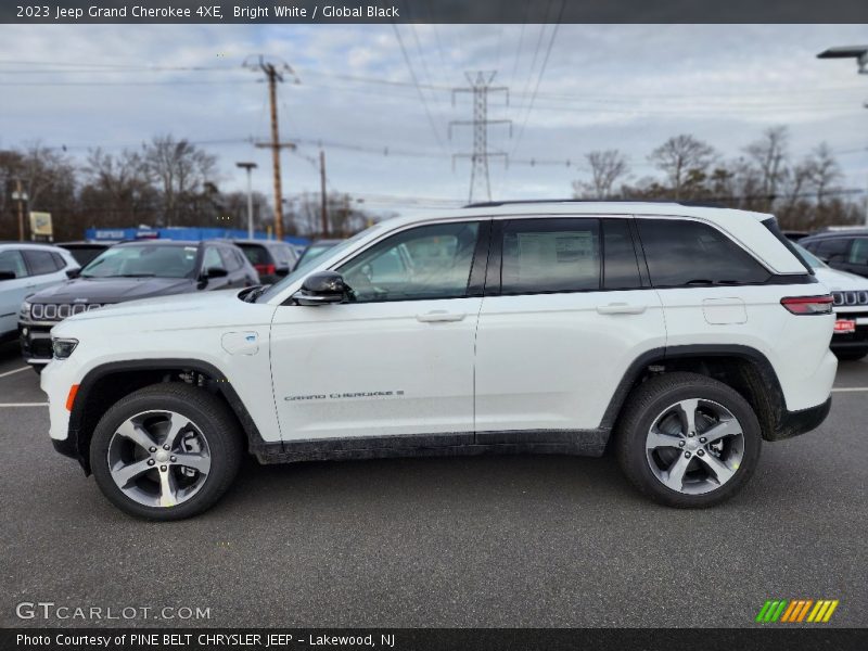 Bright White / Global Black 2023 Jeep Grand Cherokee 4XE