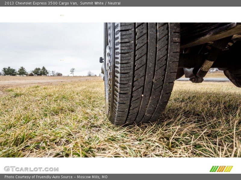 Summit White / Neutral 2013 Chevrolet Express 3500 Cargo Van