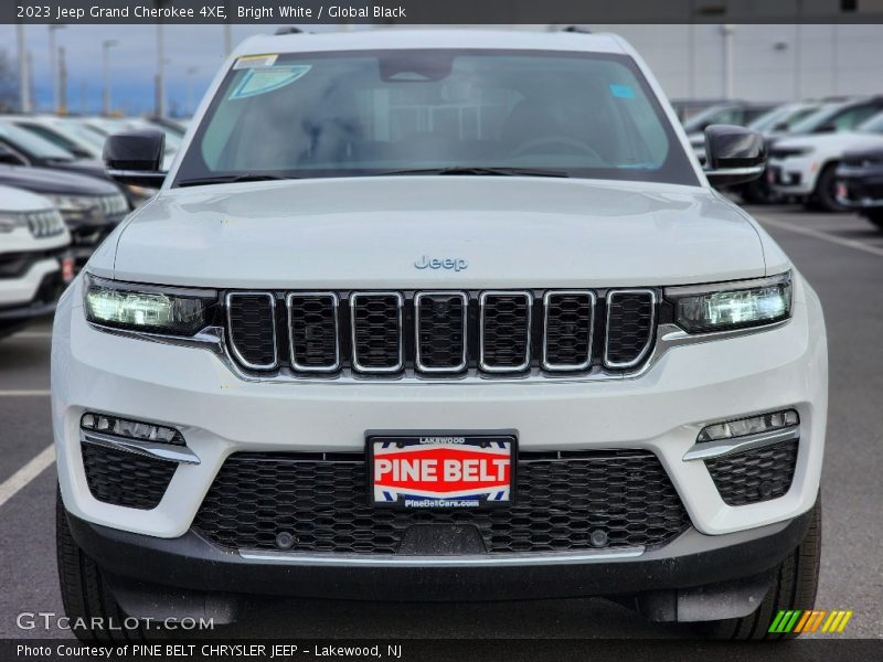 Bright White / Global Black 2023 Jeep Grand Cherokee 4XE