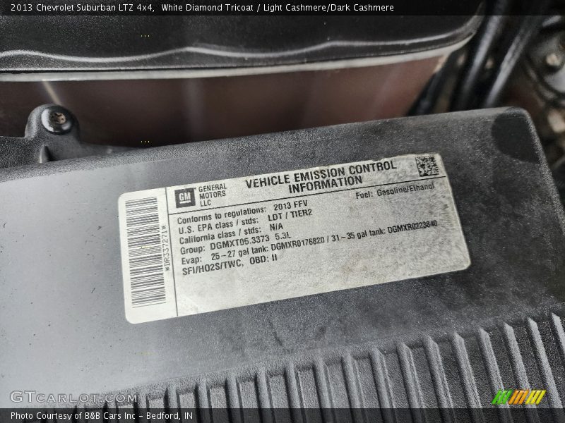 White Diamond Tricoat / Light Cashmere/Dark Cashmere 2013 Chevrolet Suburban LTZ 4x4