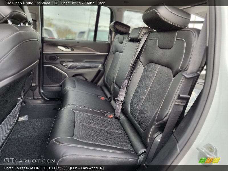 Bright White / Global Black 2023 Jeep Grand Cherokee 4XE