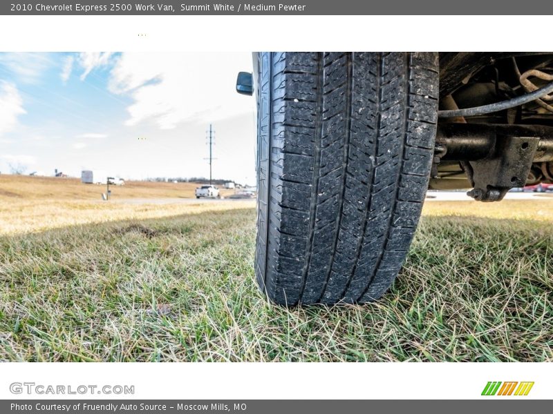 Summit White / Medium Pewter 2010 Chevrolet Express 2500 Work Van