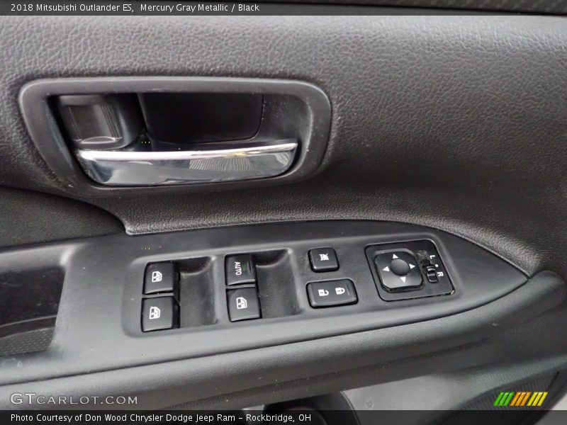 Mercury Gray Metallic / Black 2018 Mitsubishi Outlander ES