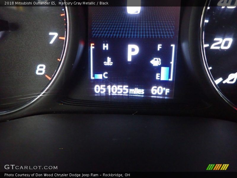 Mercury Gray Metallic / Black 2018 Mitsubishi Outlander ES
