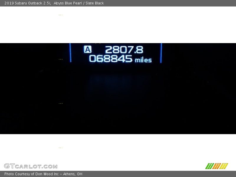 Abyss Blue Pearl / Slate Black 2019 Subaru Outback 2.5i