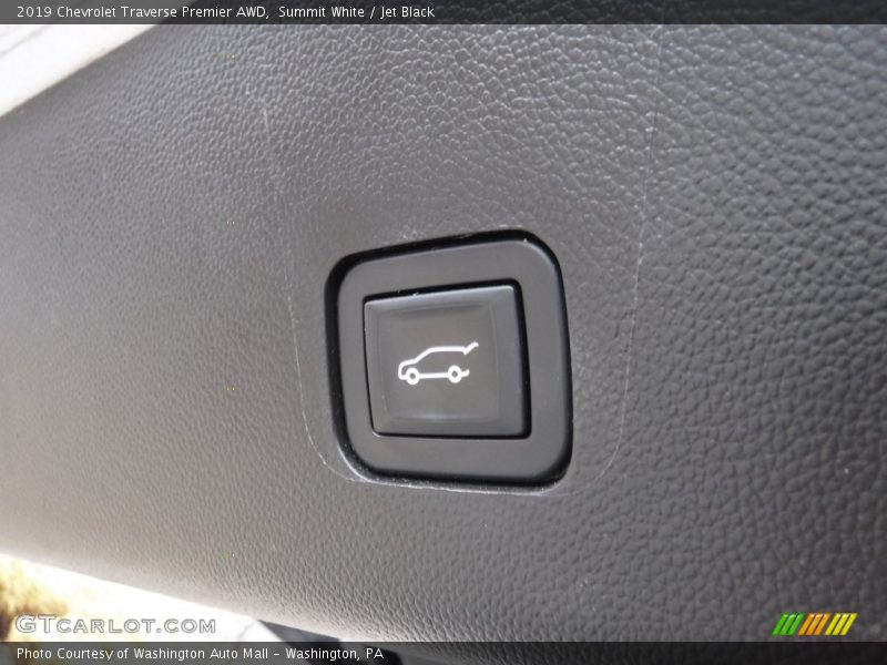 Summit White / Jet Black 2019 Chevrolet Traverse Premier AWD