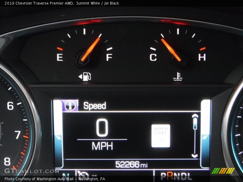 Summit White / Jet Black 2019 Chevrolet Traverse Premier AWD