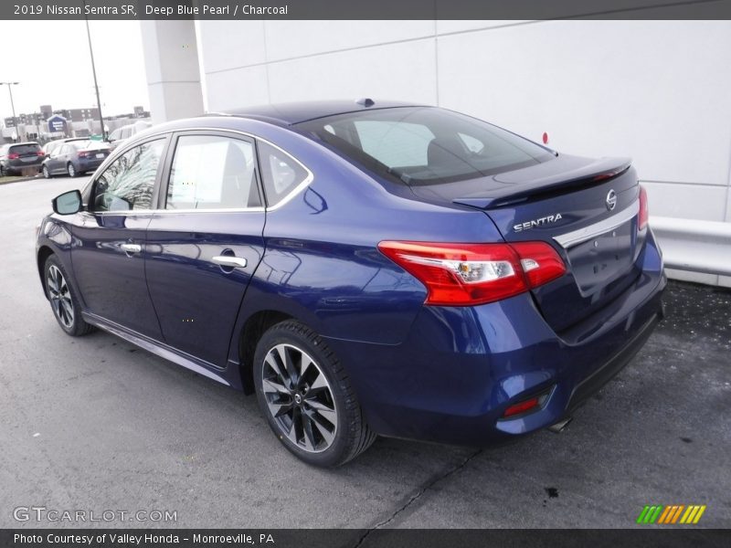 Deep Blue Pearl / Charcoal 2019 Nissan Sentra SR