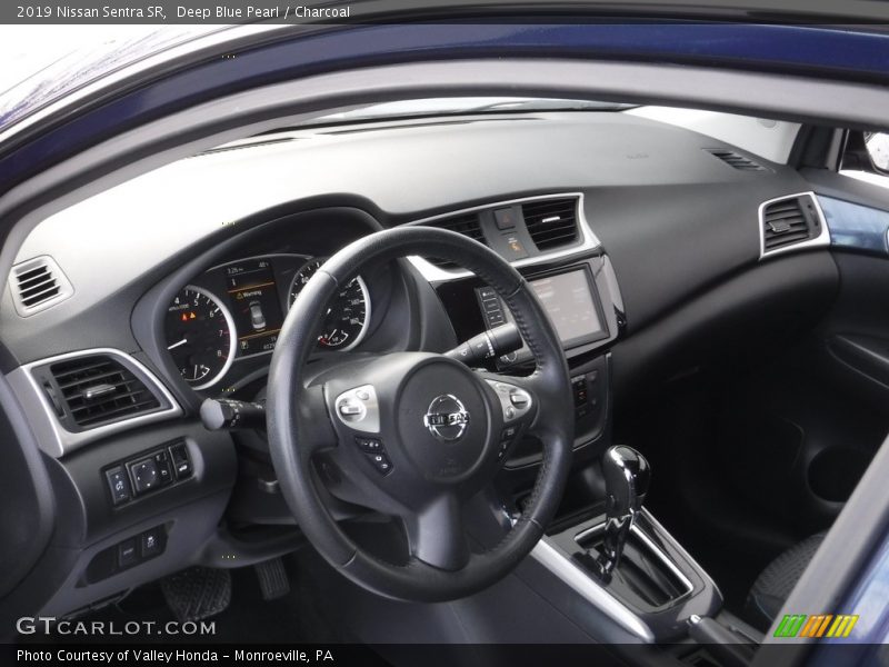 Deep Blue Pearl / Charcoal 2019 Nissan Sentra SR