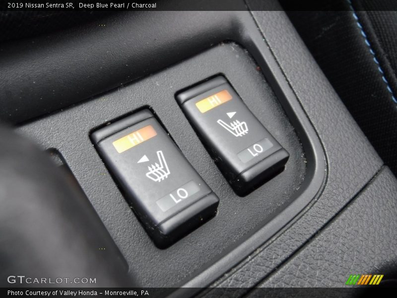 Deep Blue Pearl / Charcoal 2019 Nissan Sentra SR