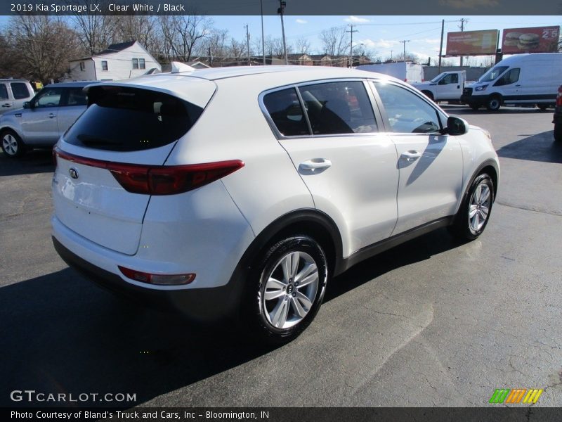 Clear White / Black 2019 Kia Sportage LX