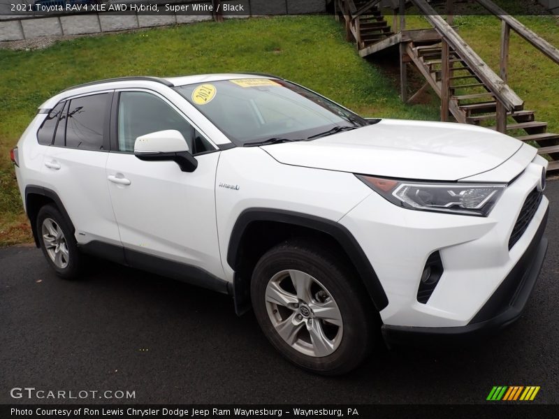 Super White / Black 2021 Toyota RAV4 XLE AWD Hybrid