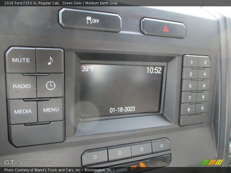 Green Gem / Medium Earth Gray 2016 Ford F150 XL Regular Cab