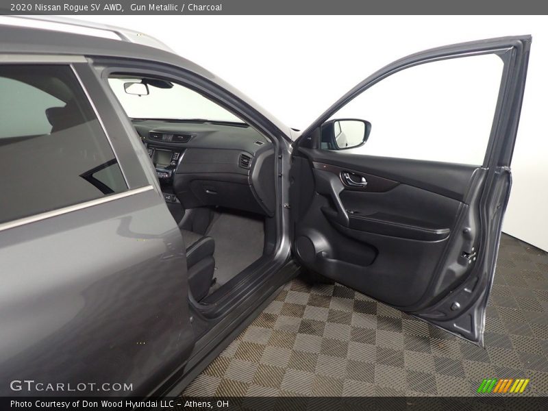 Gun Metallic / Charcoal 2020 Nissan Rogue SV AWD