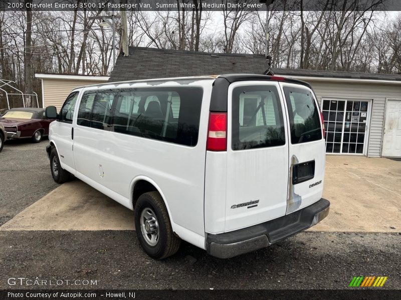 Summit White / Medium Dark Pewter 2005 Chevrolet Express 3500 15 Passenger Van