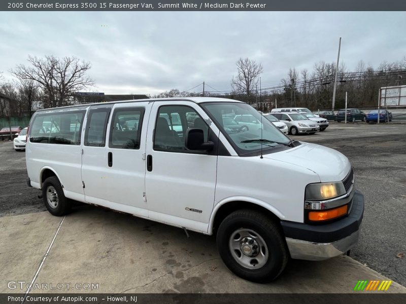 Summit White / Medium Dark Pewter 2005 Chevrolet Express 3500 15 Passenger Van
