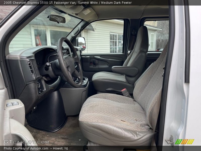 Summit White / Medium Dark Pewter 2005 Chevrolet Express 3500 15 Passenger Van