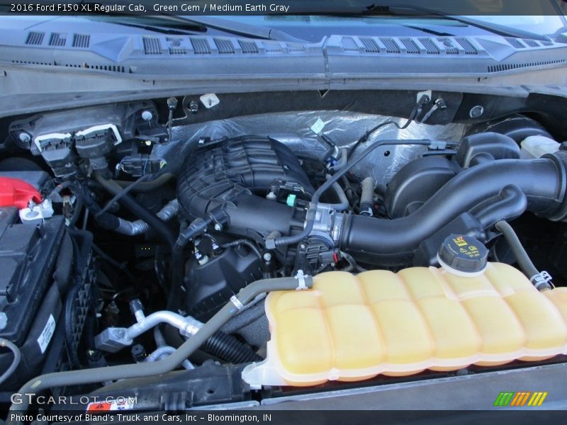 Green Gem / Medium Earth Gray 2016 Ford F150 XL Regular Cab