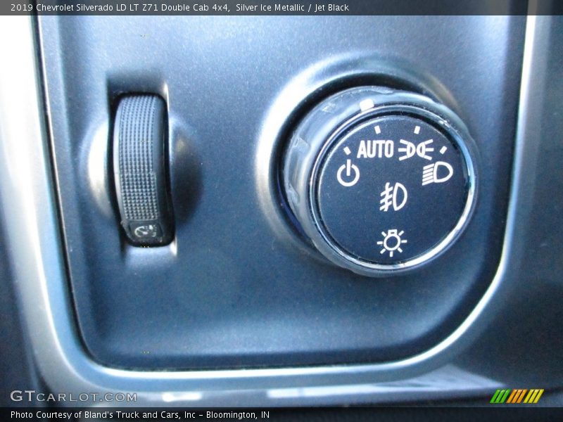Silver Ice Metallic / Jet Black 2019 Chevrolet Silverado LD LT Z71 Double Cab 4x4