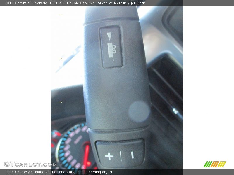 Silver Ice Metallic / Jet Black 2019 Chevrolet Silverado LD LT Z71 Double Cab 4x4
